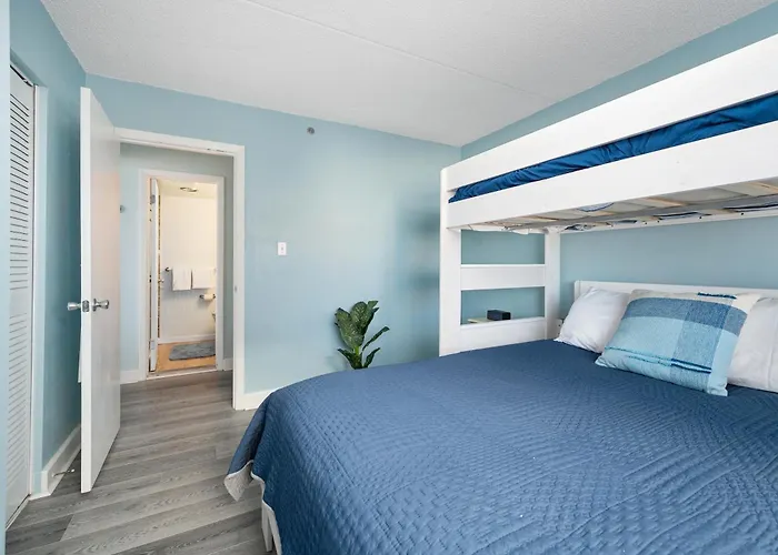 2br Capri Oceanfront Condo, Indoor Pool, Massage Chair, Brand New Bathrooms 2025, Unbeatable Views! *