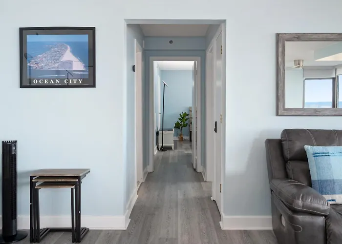 2br Capri Oceanfront Condo, Indoor Pool, Massage Chair, Brand New Bathrooms 2025, Unbeatable Views! Apartment