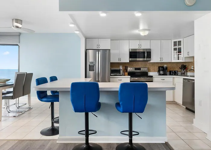 2br Capri Oceanfront Condo, Indoor Pool, Massage Chair, Brand New Bathrooms 2025, Unbeatable Views! Apartment Ocean City